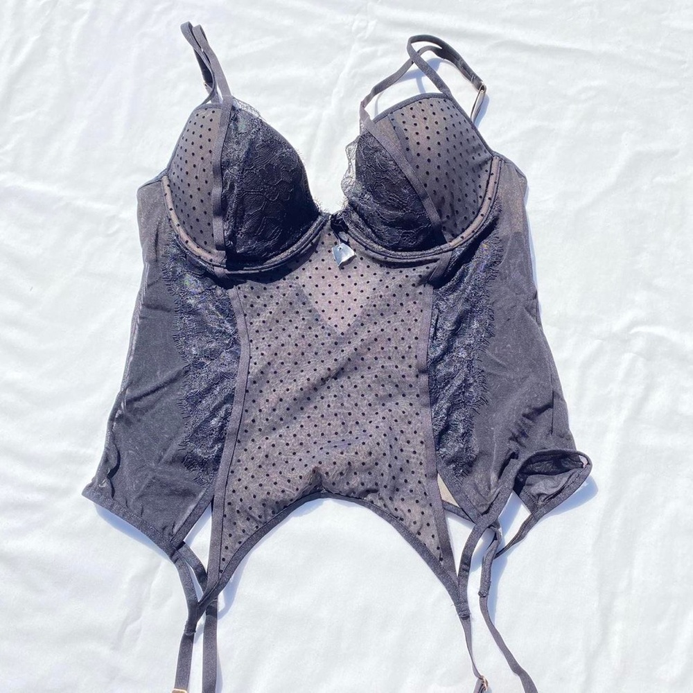 Adore me new with tags bustier corset size large with garter straps large